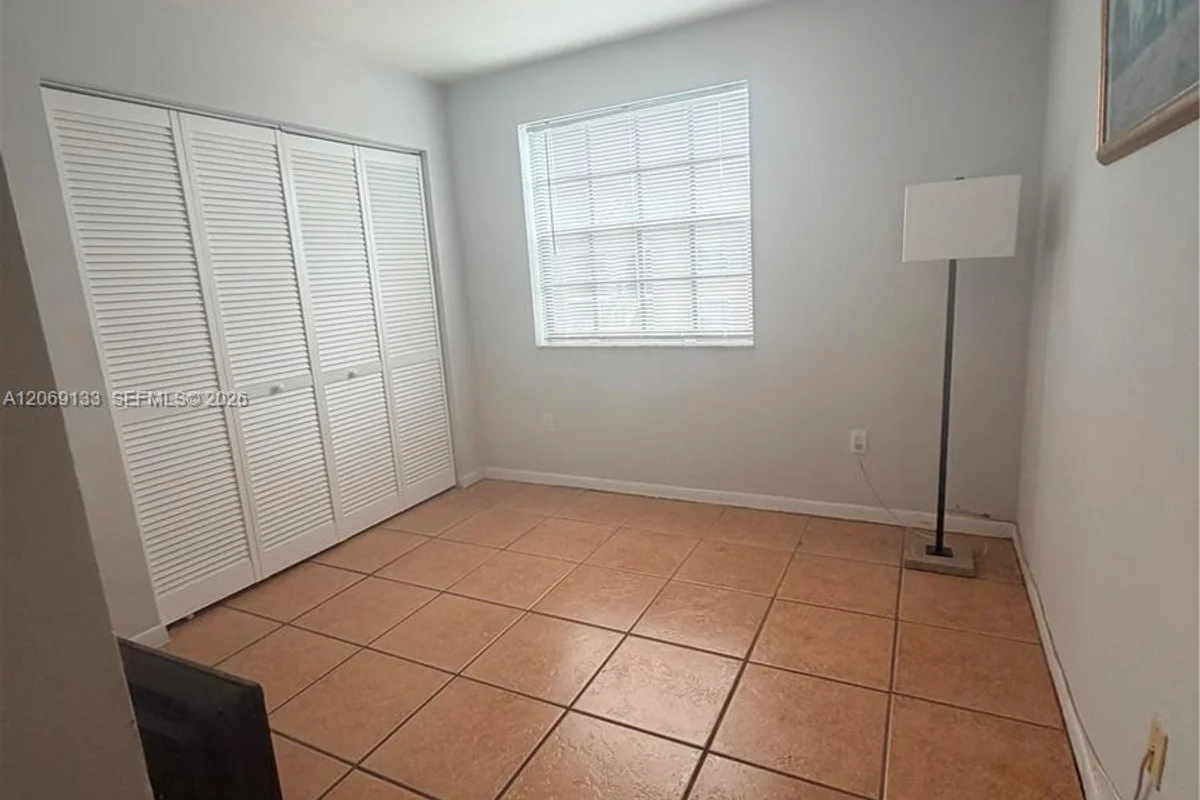 1201 N Liberty Ave #1201E, Homestead: photo 1 of 16