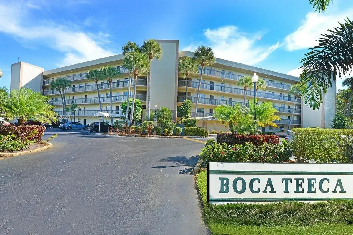 198 NW 67th St #301, Boca Raton: photo 1 of 13