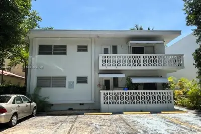 835 Meridian Ave #3, Miami Beach: photo 1 of 20
