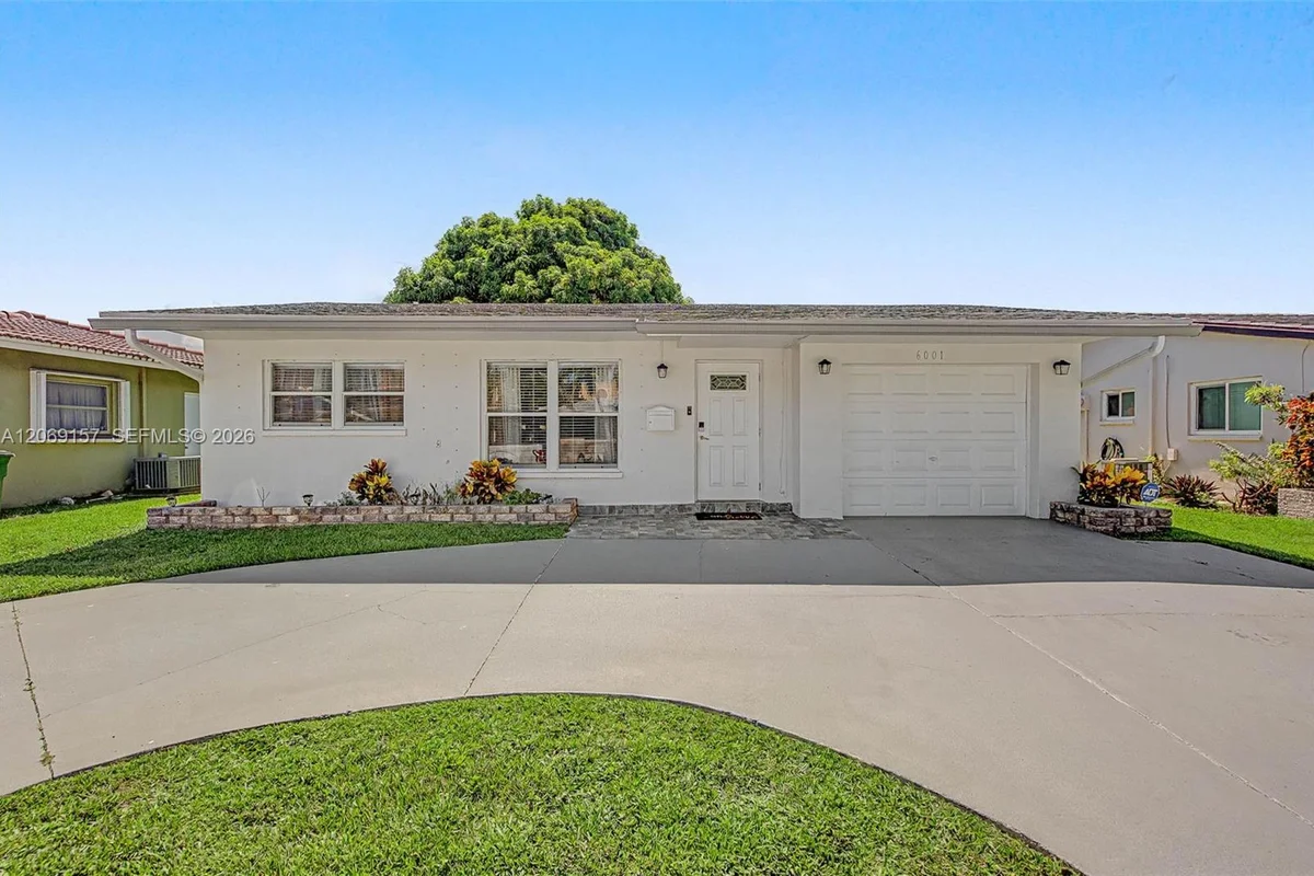 6001 NW 66th Ter, Tamarac: photo 1 of 27