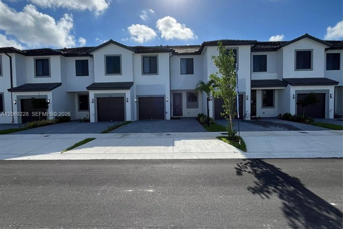 34515 SW 191st Ct, Miami: photo 1 of 25