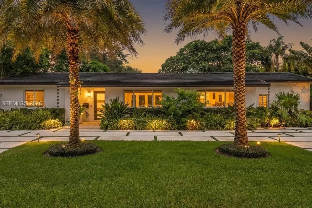 8500 SW 106th St, Miami: photo 1 of 16
