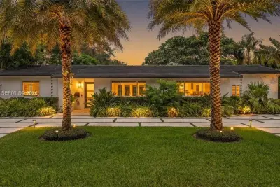 8500 SW 106th St, Miami: photo 1 of 16