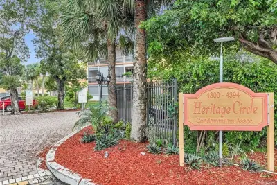 4324 NW 9th Ave #6-2D, Deerfield Beach: photo 1 of 11