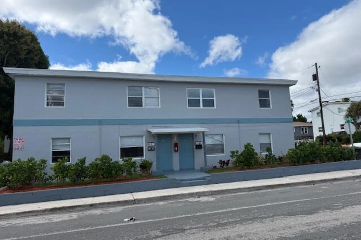 1913 Division Ave #102, West Palm Beach: photo 1 of 19