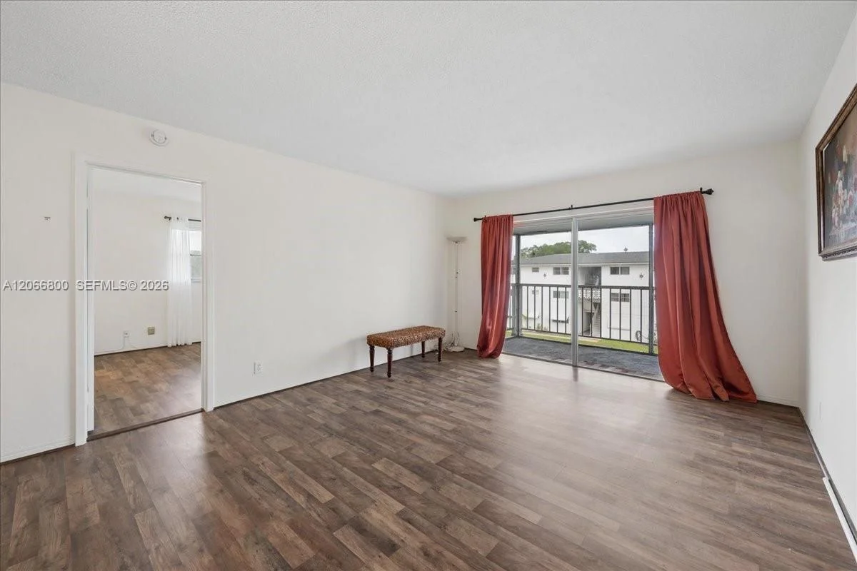 1200 Hillcrest Ct #315, Hollywood: photo 1 of 19