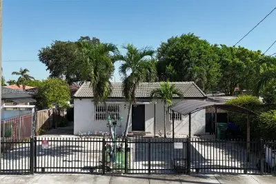 3311 NW 16th Ter, Miami: photo 1 of 41