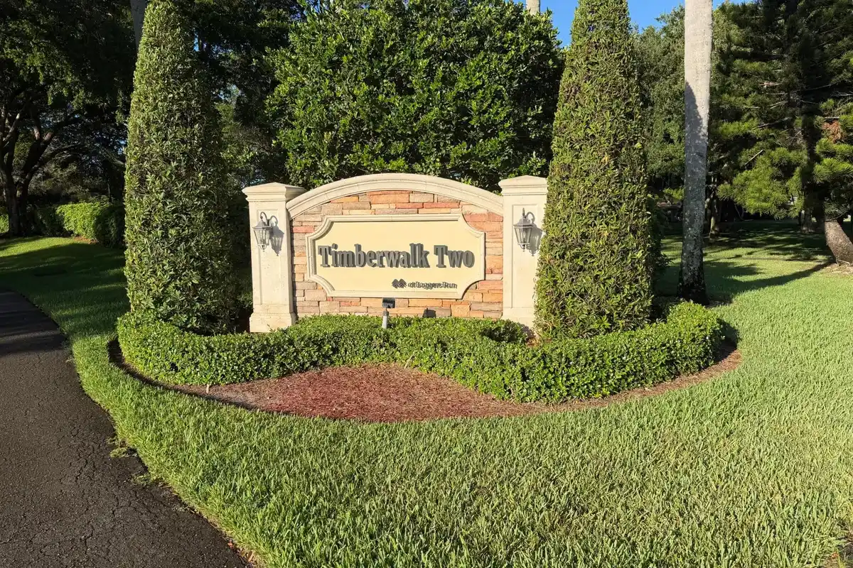 22311 Whistling Pines Ln, Boca Raton: photo 1 of 37