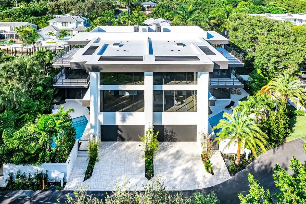 810 Andrews Ave, Delray Beach: photo 1 of 93