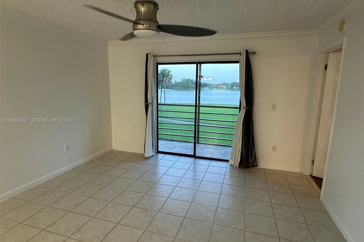 14873 SW 104th St #6-204, Miami: photo 1 of 14