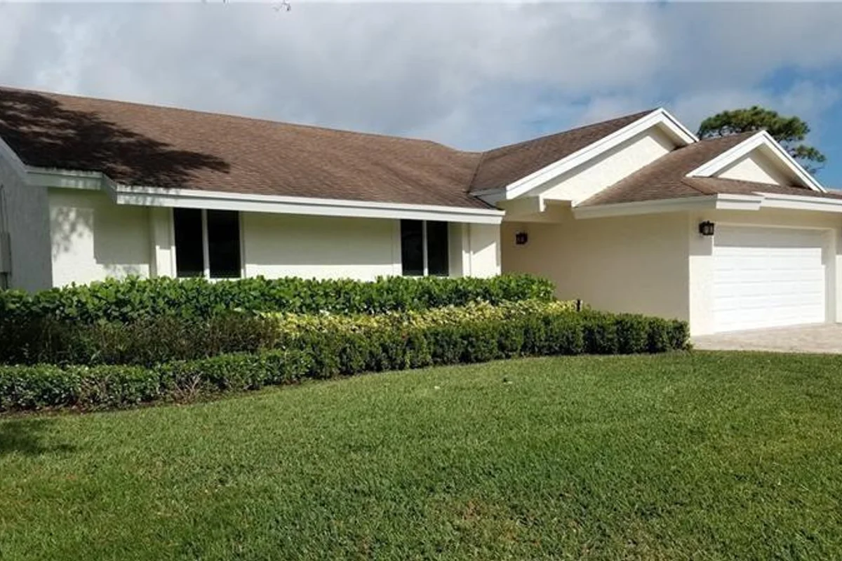 2375 NW 31st St, Boca Raton: photo 1 of 12