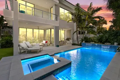 402 Ocean One Ln, Juno Beach: photo 1 of 43