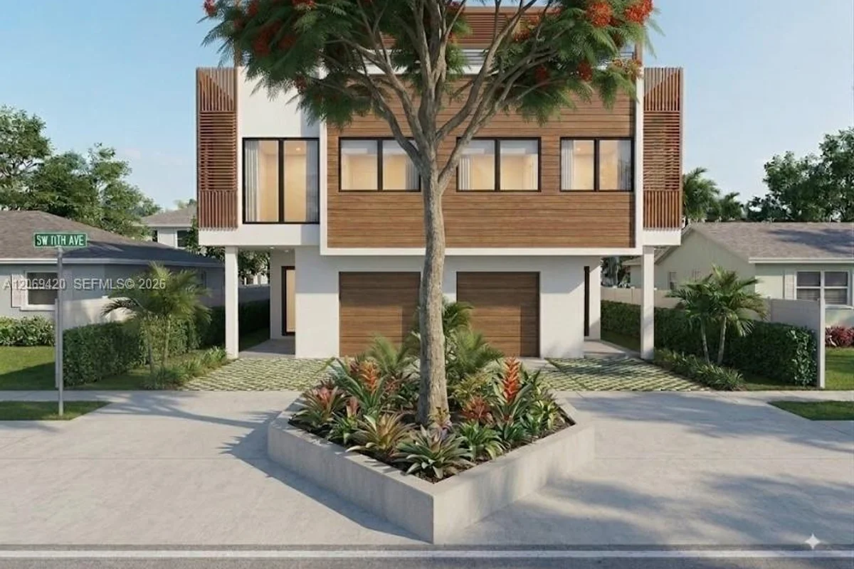 1128 SW 11th Ave, Miami: photo 1 of 4