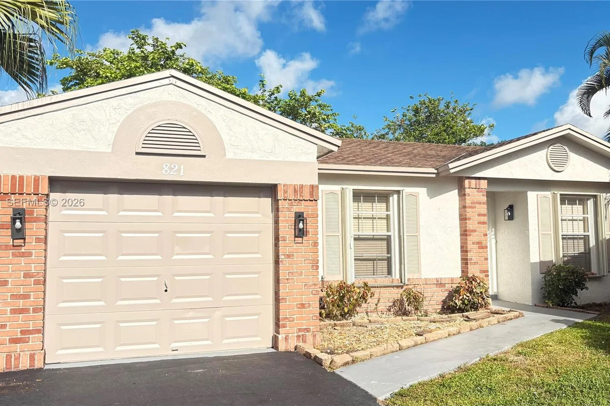 821 W Beckley Square, Davie: photo 1 of 30