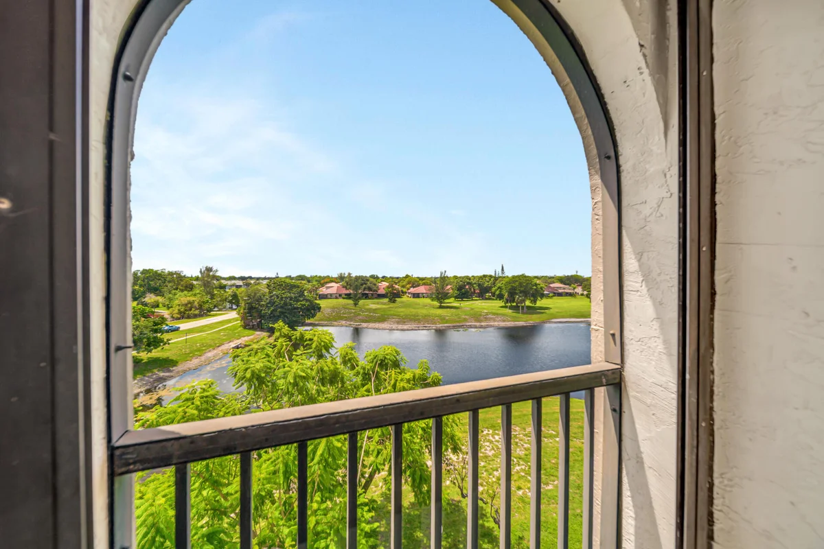 3485 Environ Blvd #C504, Lauderhill: photo 1 of 63