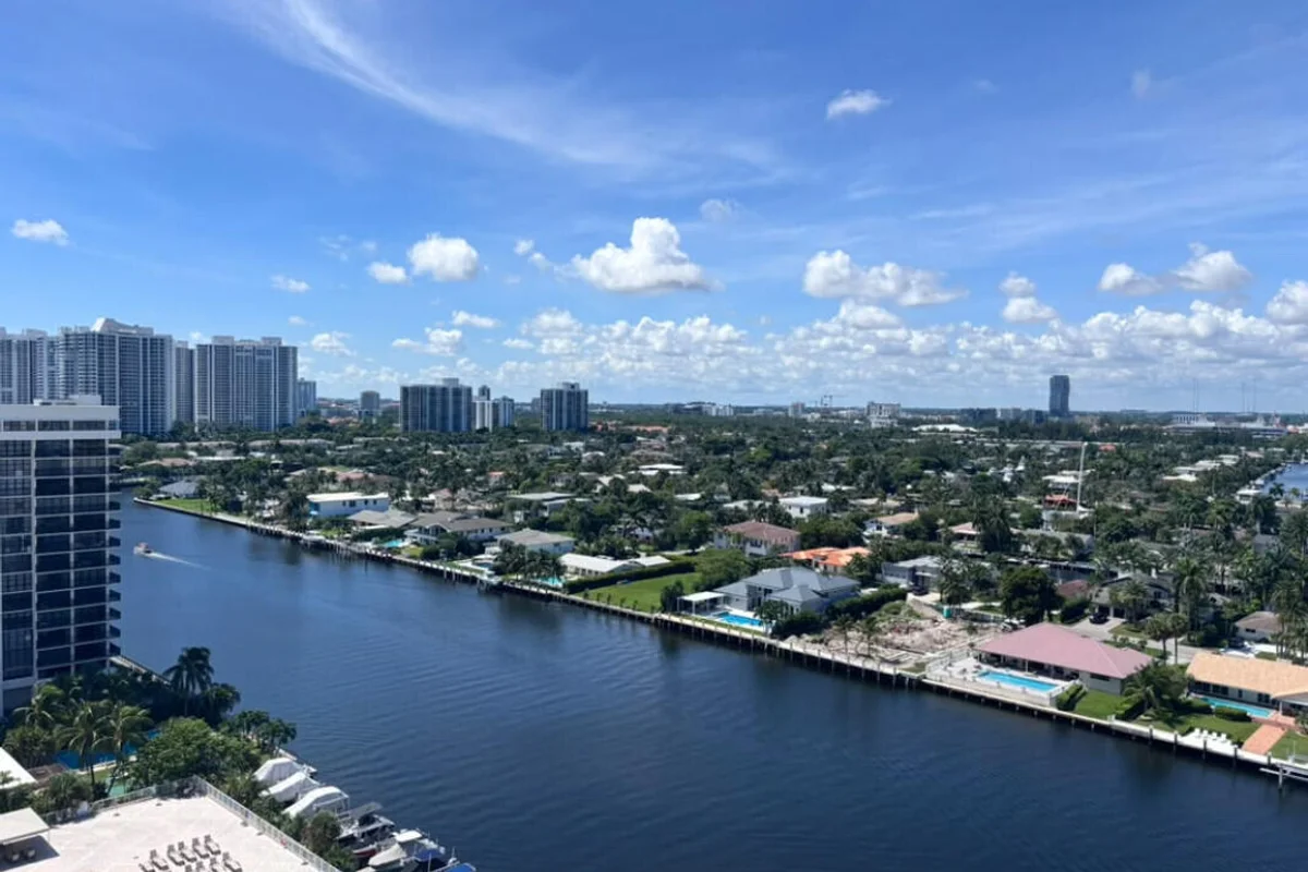 1965 S Ocean Dr #16p, Hallandale Beach: photo 1 of 9