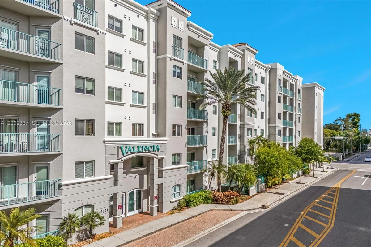 6001 SW 70th St #227, South Miami: photo 1 of 9