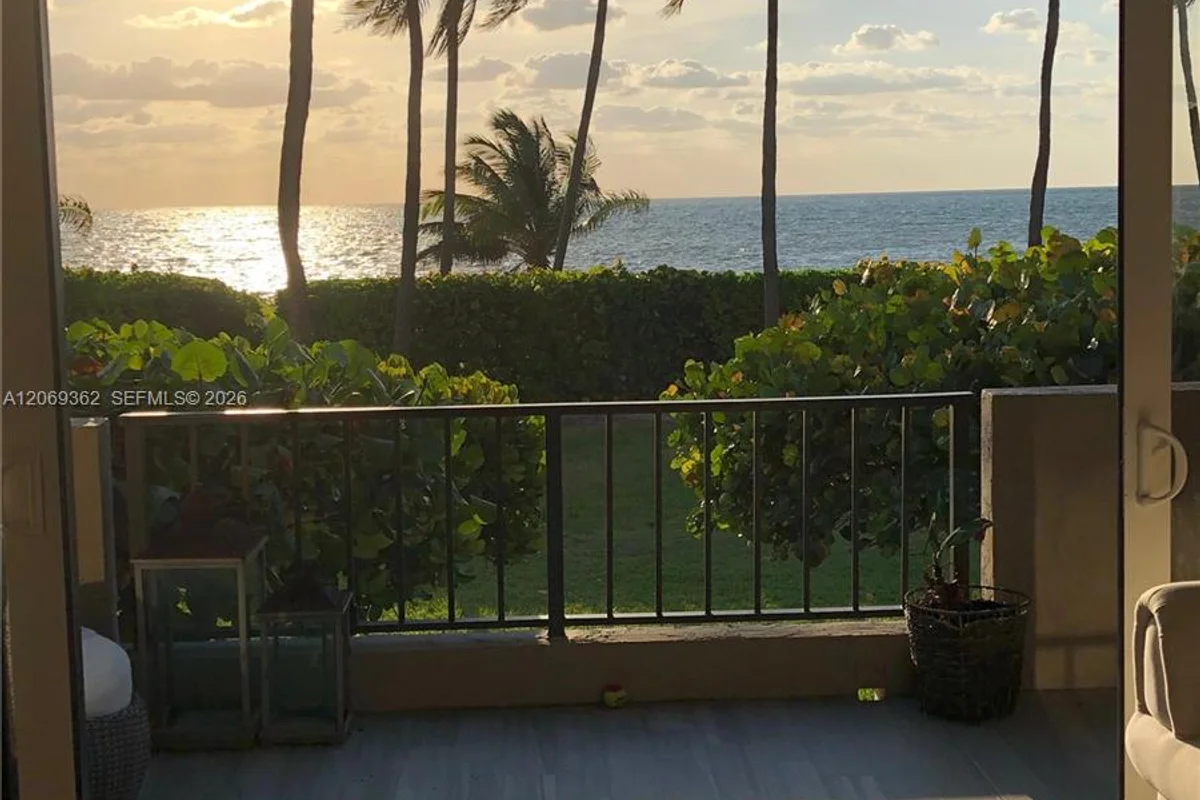 201 Crandon Blvd #175, Key Biscayne: photo 1 of 82