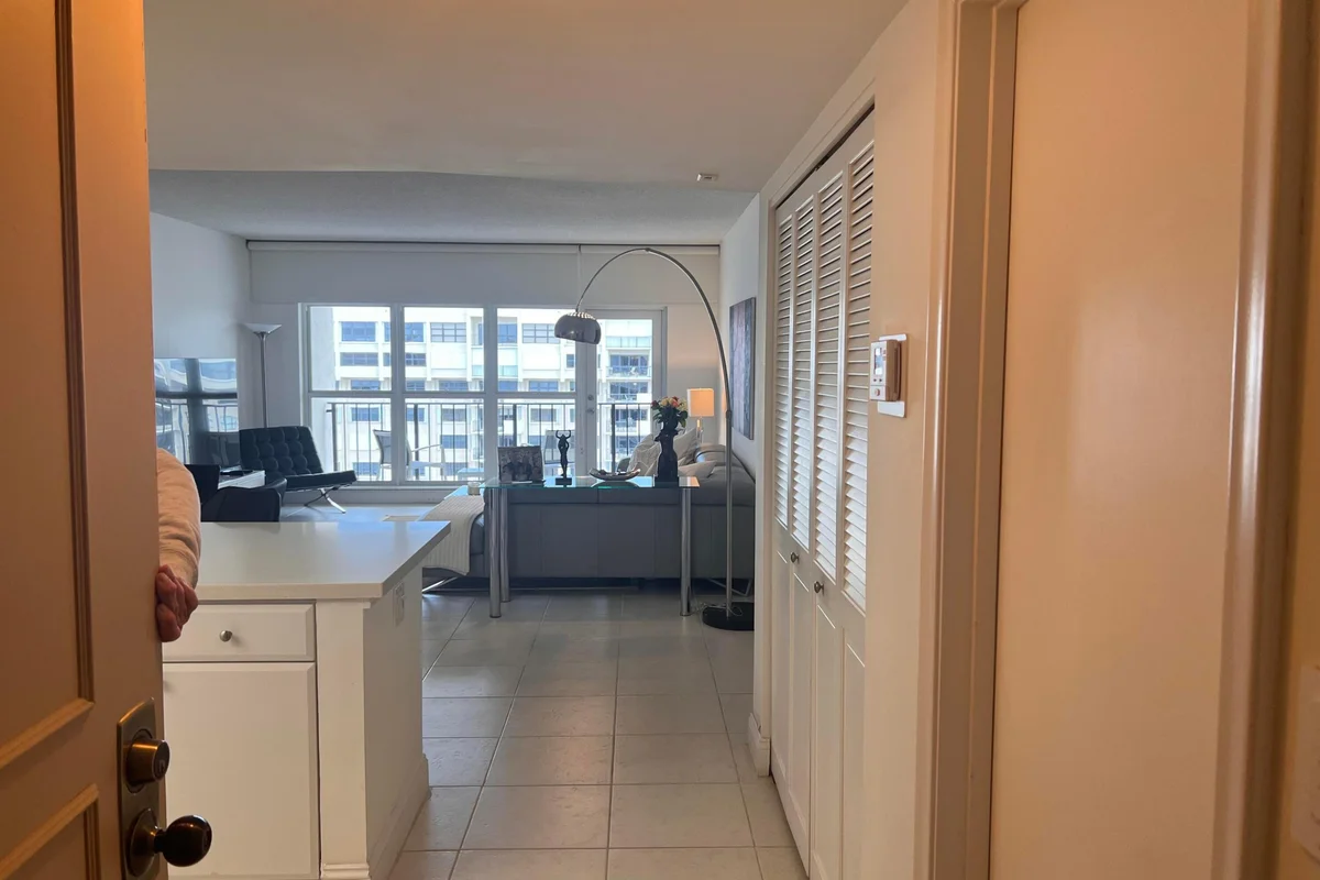 5100 N Ocean Blvd #1701, Lauderdale-by-the-Sea: photo 1 of 17