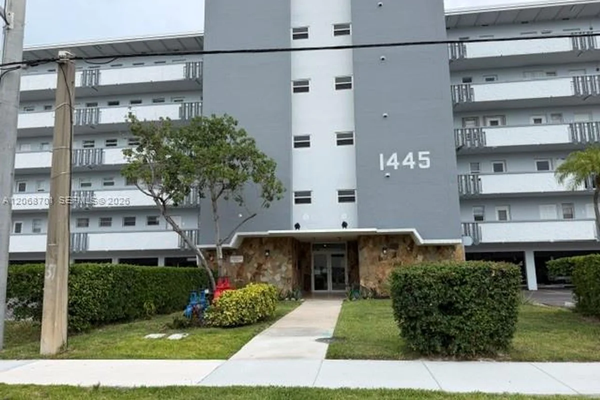 1445 Atlantic Shores Blvd #605, Hallandale Beach: photo 1 of 24