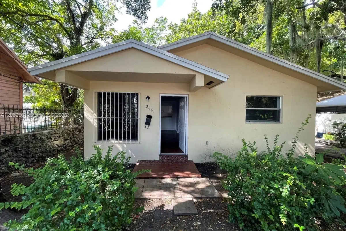 3677 Florida Ave, Miami: photo 1 of 13