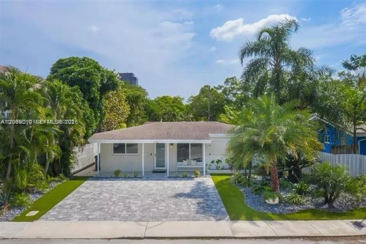 638 SW 5th Ave #A, Fort Lauderdale: photo 1 of 14