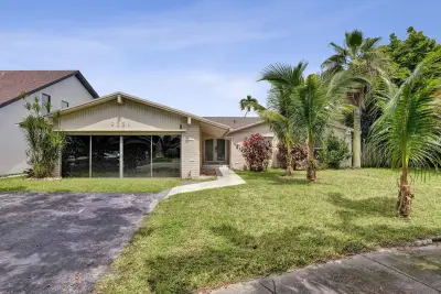 9321 NW 35th Manor, Sunrise: photo 1 of 34