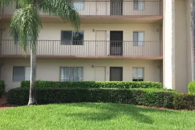 4070 Tivoli Ct #202, Lake Worth: photo 1 of 19