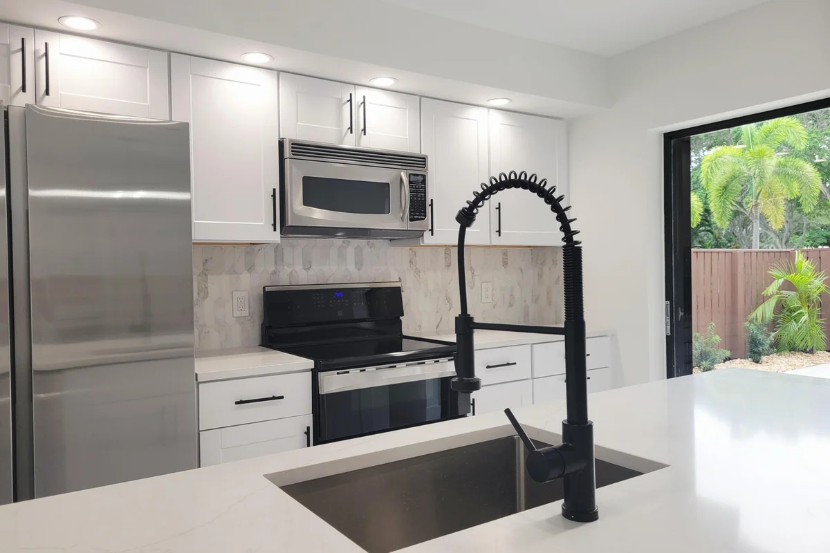 5428 54th Way, West Palm Beach: photo 1 of 24