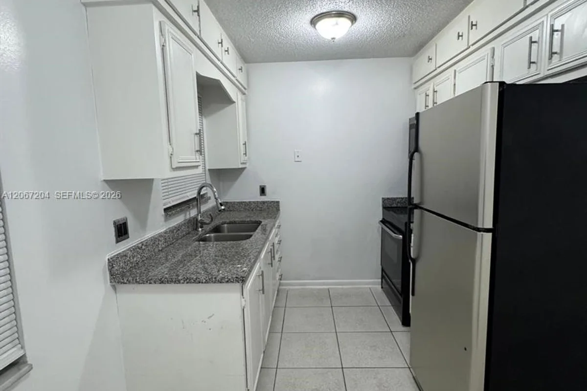 1746 N 3rd Ave N #10, Lake Worth: photo 1 of 7