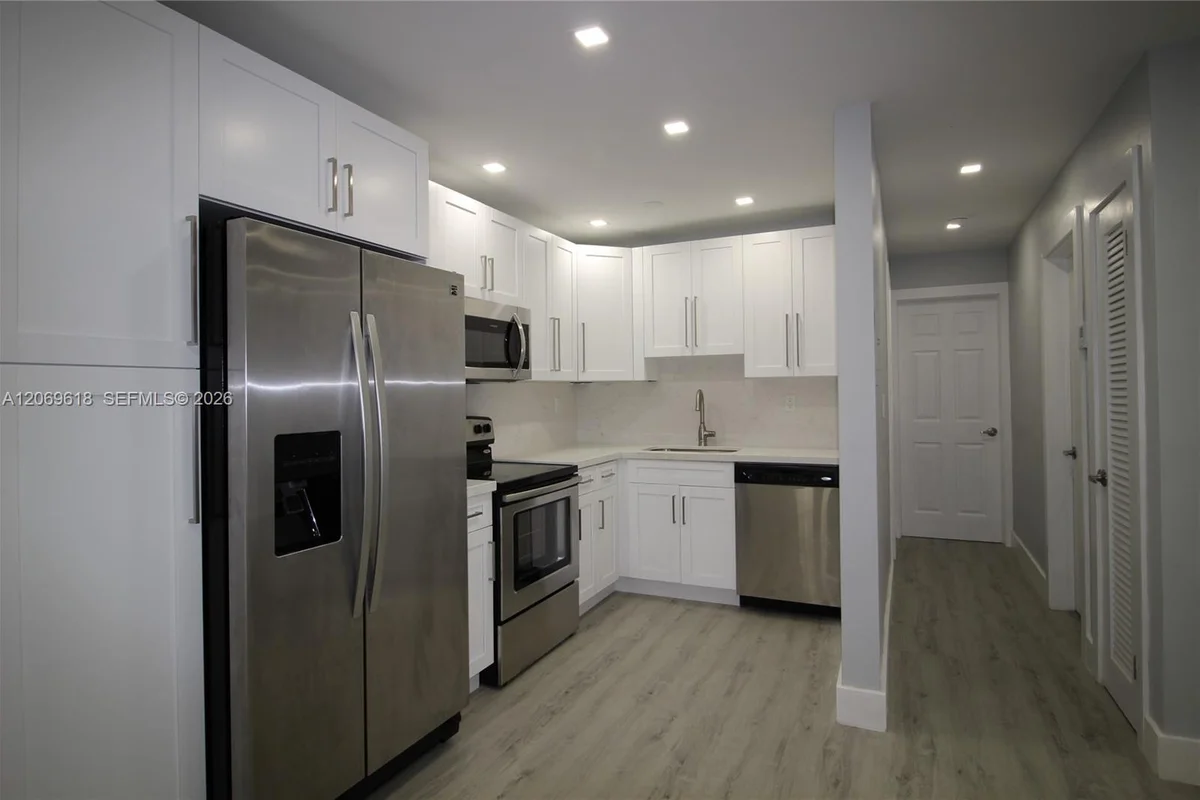 8701 SW 141st St #K6, Palmetto Bay: photo 1 of 16
