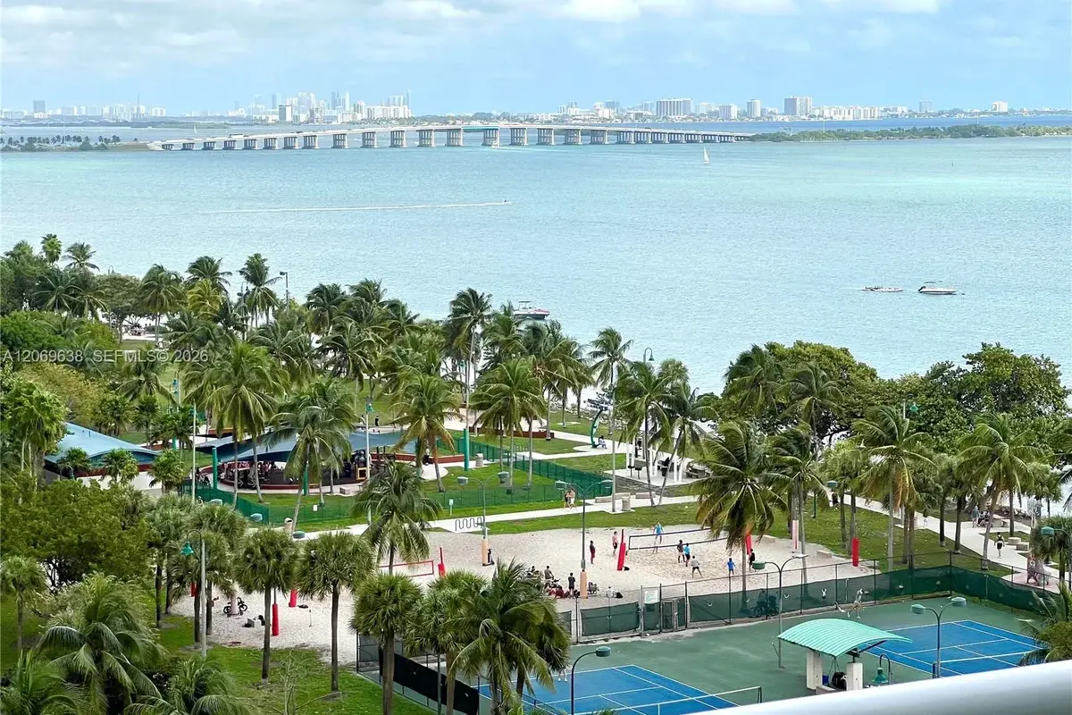 1717 N Bayshore Dr #A-1450, Miami: photo 1 of 52