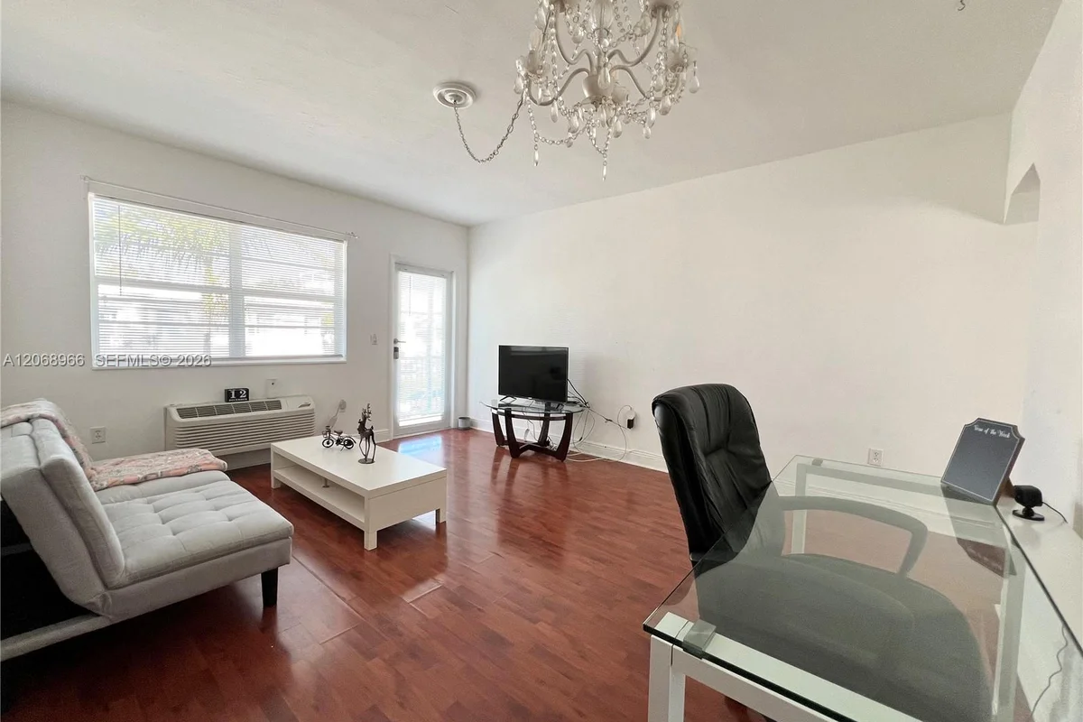 450 77th St #6, Miami Beach: photo 1 of 16