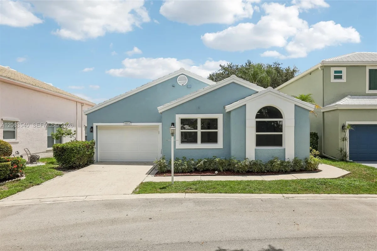 9613 NW 8th Cir, Plantation: photo 1 of 63