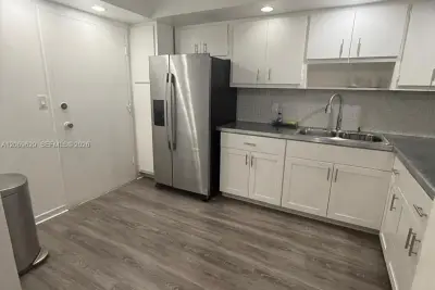 1351 NE Miami Gardens Dr #1113E, Miami: photo 1 of 19