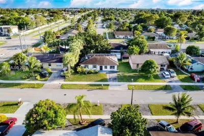 8110 SW 4th Pl, North Lauderdale: photo 1 of 18