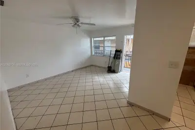 7841 Johnson St #212, Pembroke Pines: photo 1 of 8