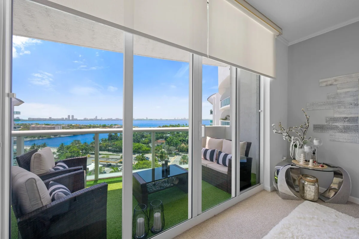 7900 Harbor Island Dr #1517, North Bay Village: photo 1 of 28