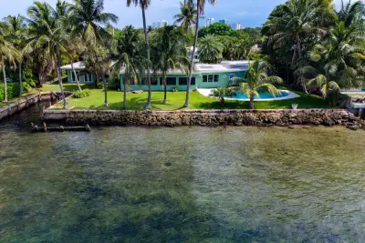 2605 N Riverside Dr, Pompano Beach: photo 1 of 48