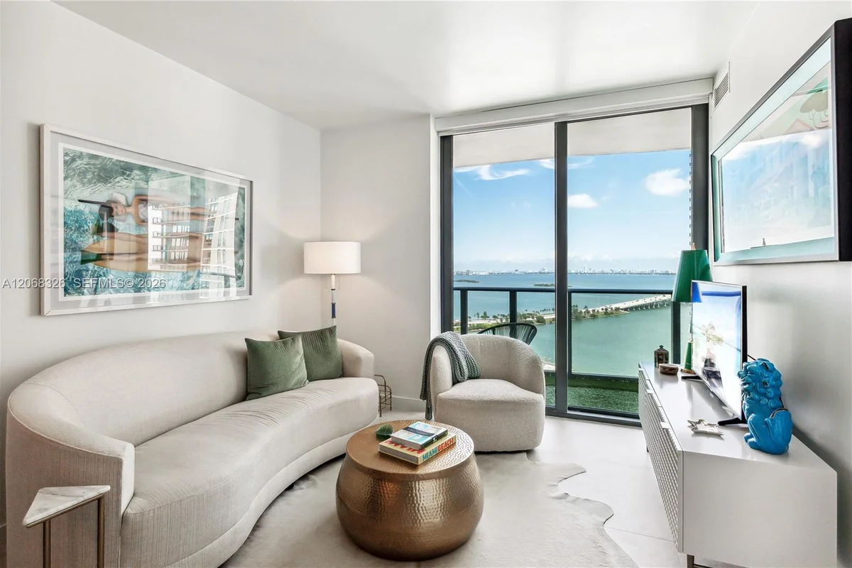 501 NE 31st St #2503, Miami: photo 1 of 16