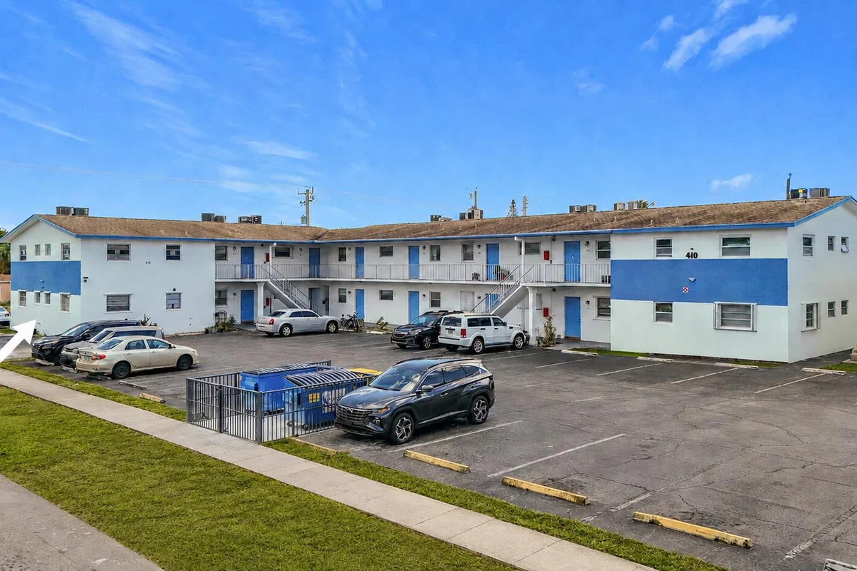410 W Palm St #B8, Lantana: photo 1 of 13