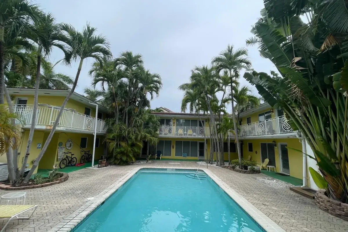 77 Hendricks Isle #3, Fort Lauderdale: photo 1 of 14