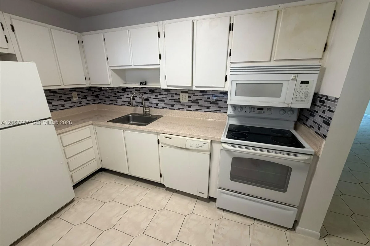 6751 N University Dr #216, Tamarac: photo 1 of 20