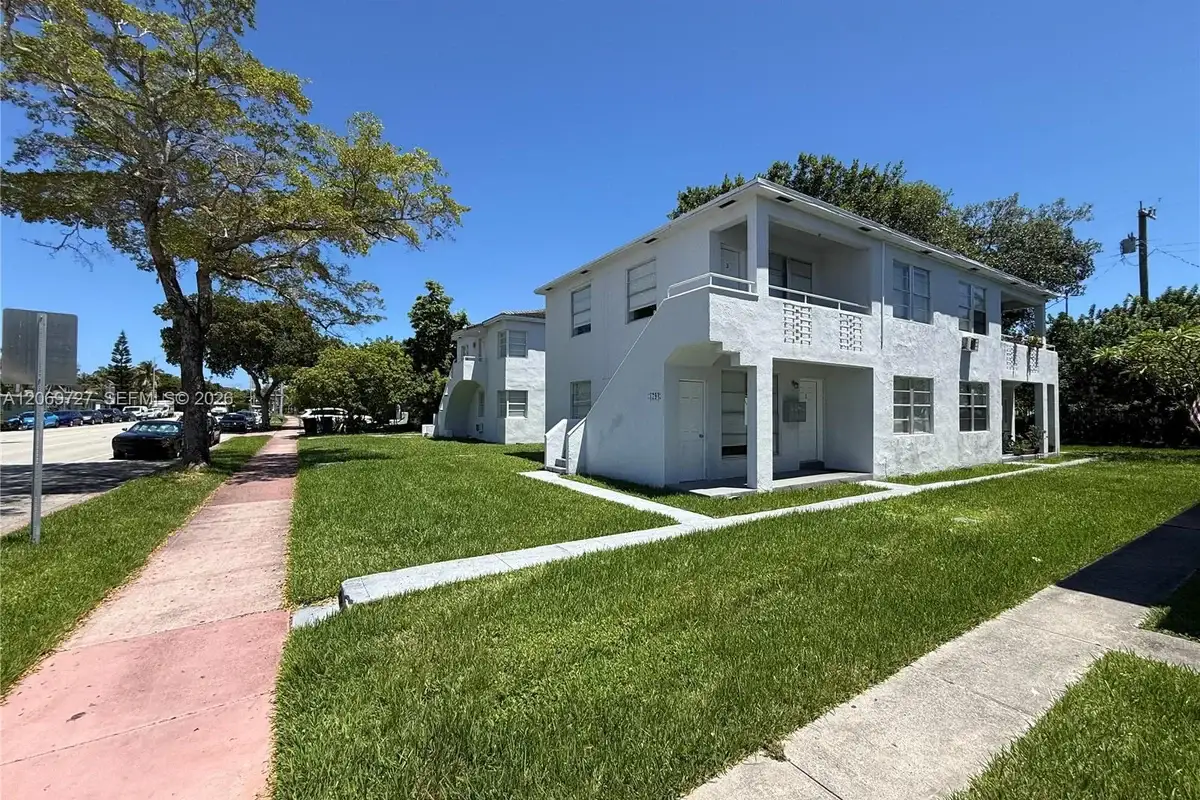 1794 Normandy Dr, Miami Beach: photo 1 of 27