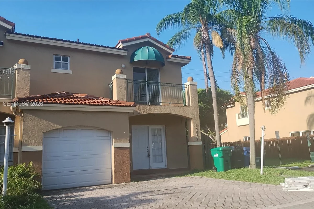 15852 SW 71st Ter, Miami: photo 1 of 15