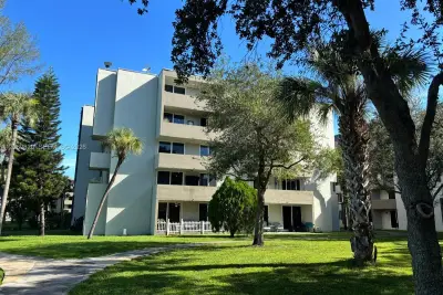 10090 NW 80th Ct #1239, Hialeah Gardens: photo 1 of 14