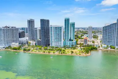 1800 N Bayshore Dr #809, Miami: photo 1 of 45