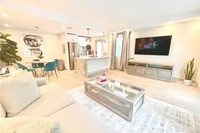 626 Meridian Ave #1, Miami Beach: photo 1 of 13
