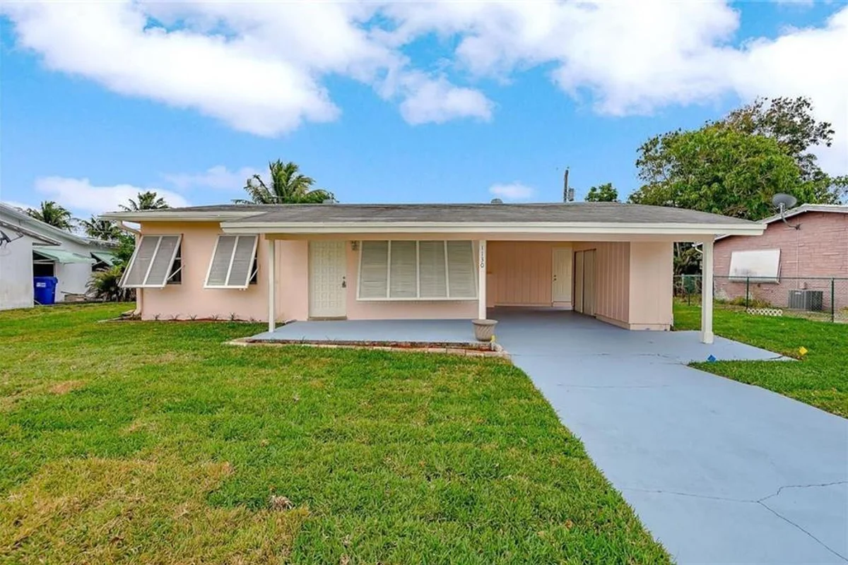 1130 NE 24th St, Pompano Beach: photo 1 of 24