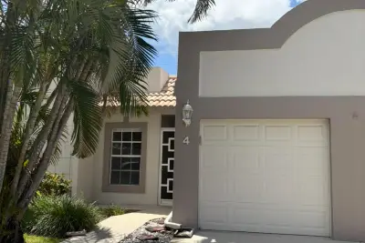 9110 Fairbanks Ln #4, Boca Raton: photo 1 of 28